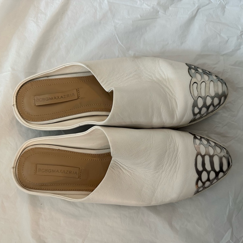 BCBG Max Azria white mules, women’s 9